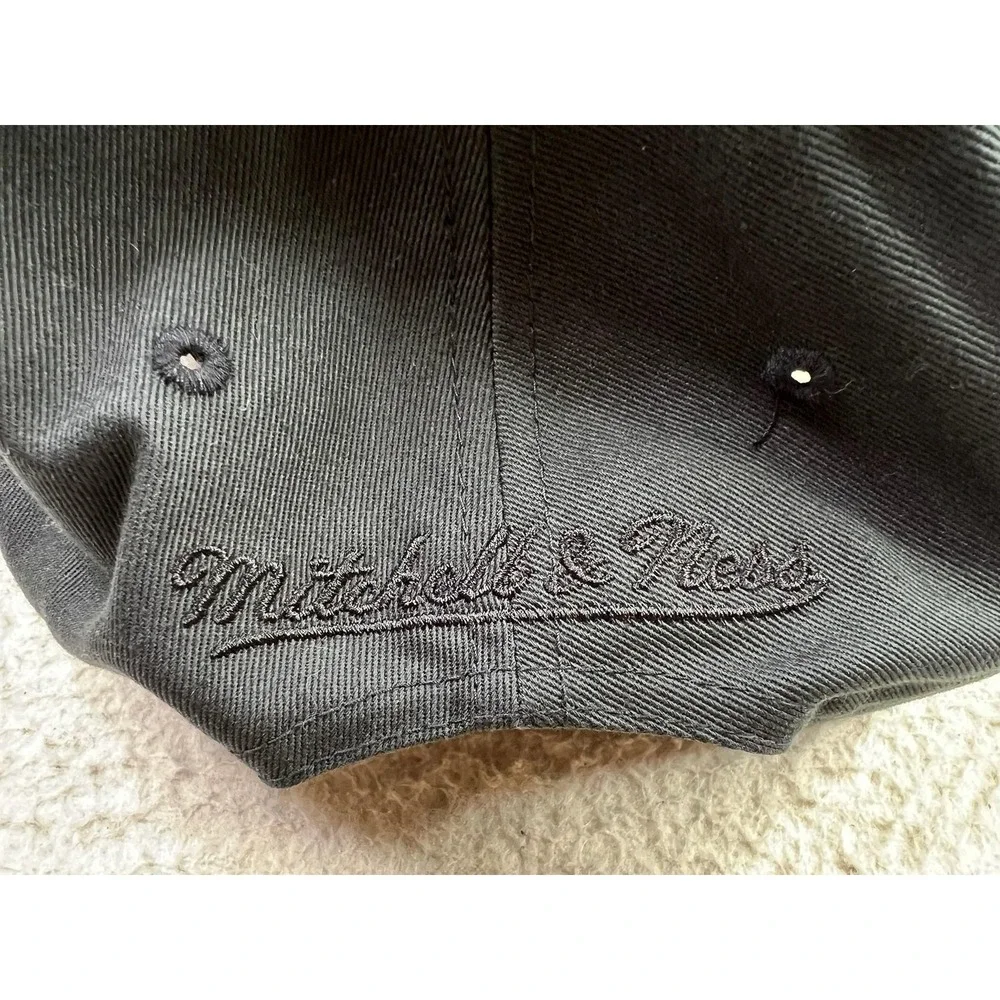 Mitchell & Ness New York Giants Hat Black Snapback NFL Football Cap One Size